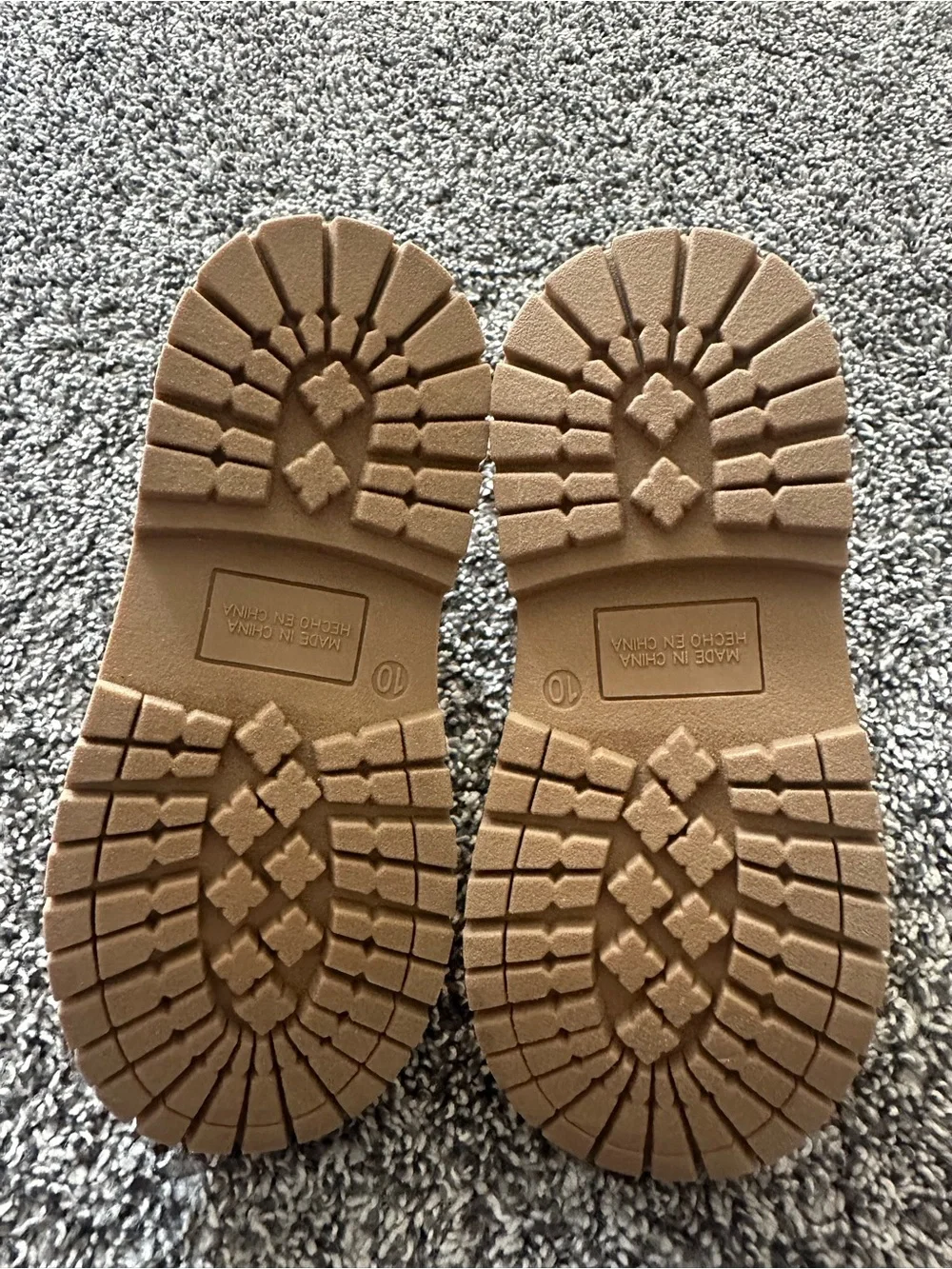 Old Navy Girls Black Chelsea Boots with Tan Lug Sole Size 10 Toddler